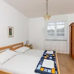 Amazing In With House Sea View Lägenhet Omišalj