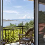 Amazing In With House Sea View *