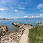 Apartment Amazing In With House Sea View *