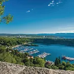 Amazing In With House Sea View Apartment *